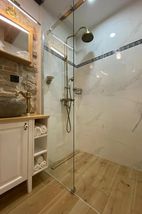 La Corte Di Kate Biograd Na Moru Villa